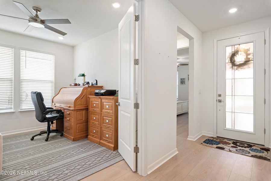 Furnished interior view inside a new home in Del Webb Nocatee, Ponte Vedra (Image 9).