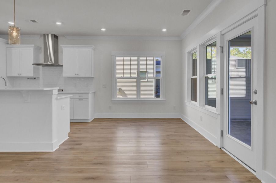 Spacious, unfurnished interior of a new home in Six Oaks, Summerville (Image 44).