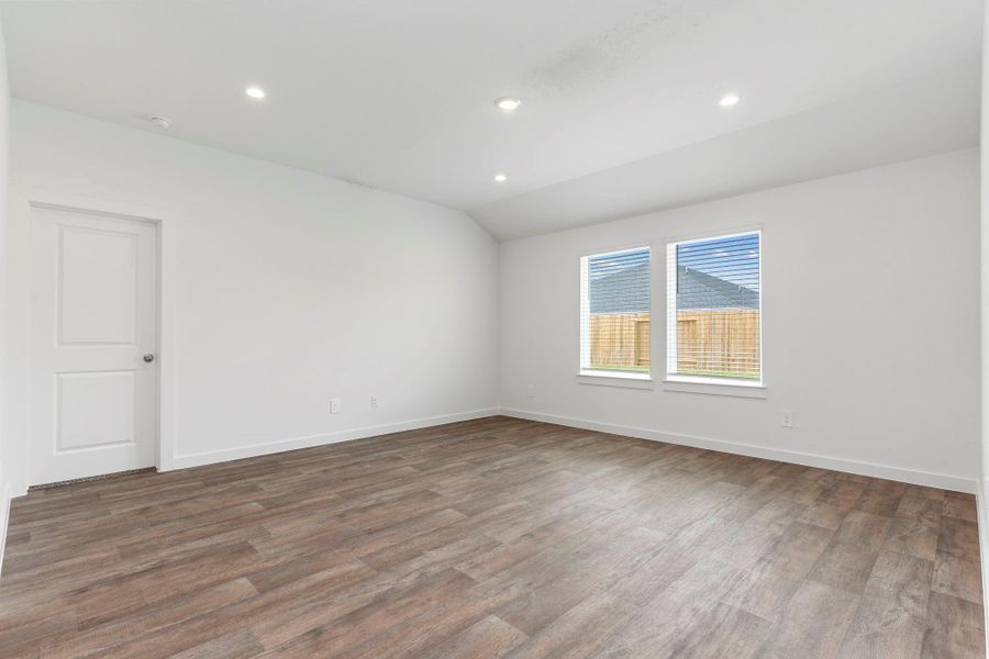 Spacious, unfurnished interior of a new home in Blue Heron Estates, Beasley (Image 34).