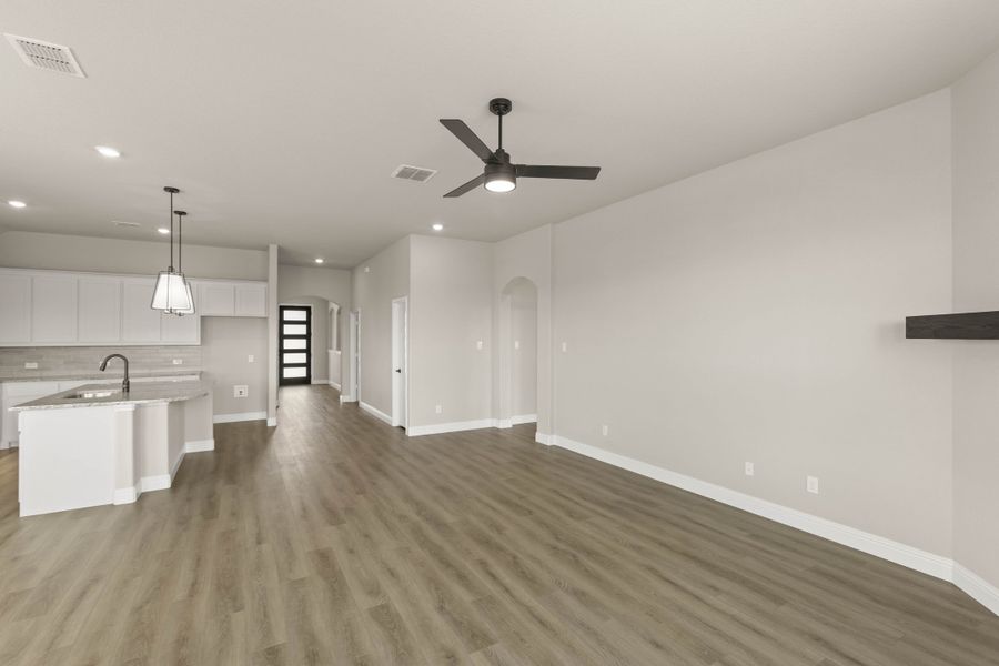 Spacious, unfurnished interior of a new home in Coyote Crossing, Godley (Image 19). Spacious, unfurnished interior of a new home in Coyote Crossing, Godley (Image 19).
