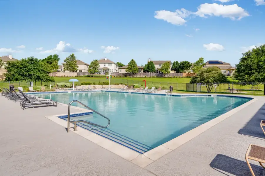 Community amenities in Stonewall Ranch, Liberty Hill (Image 15).