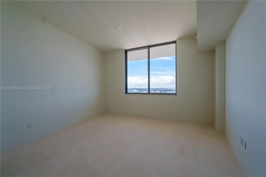 Image 36 of a home in .