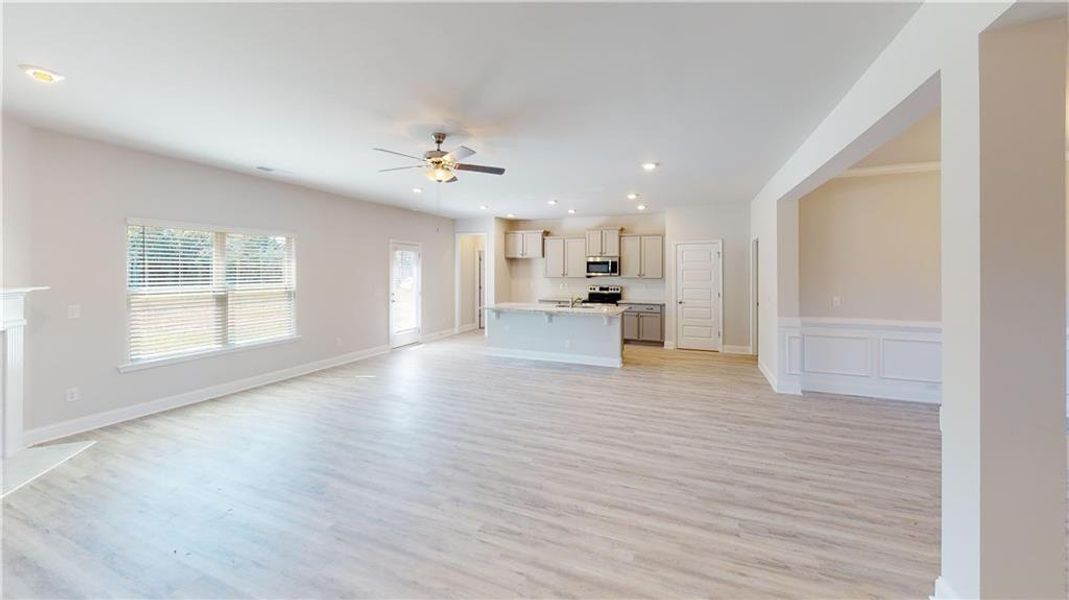 Spacious, unfurnished interior of a new home in Holliday Pass, Griffin (Image 21).
