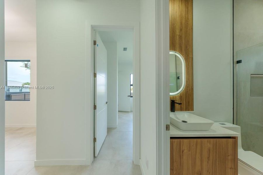 Furnished interior view inside a new home in , Cape Coral (Image 17). Furnished interior view inside a new home in , Cape Coral (Image 17).