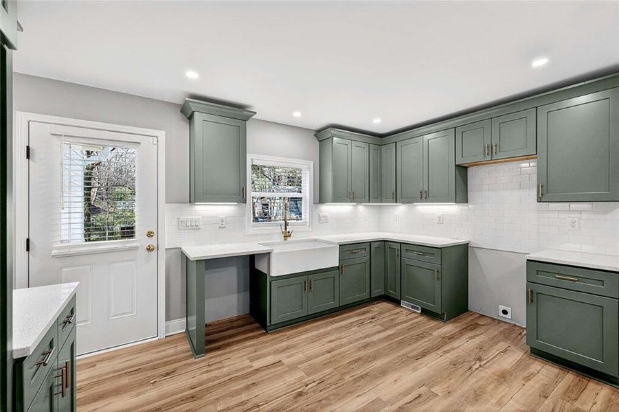 Furnished interior view inside a new home in , Atlanta (Image 10).