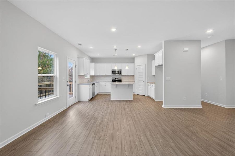 Spacious, unfurnished interior of a new home in Roxeywood Park, Winder (Image 37). Spacious, unfurnished interior of a new home in Roxeywood Park, Winder (Image 37).