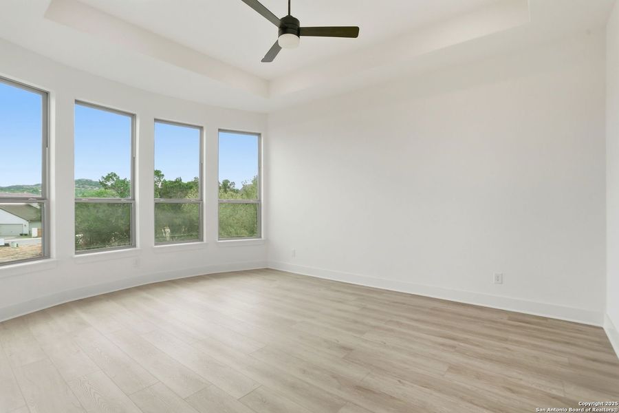 Spacious, unfurnished interior of a new home in Kinder Ranch 70's, San Antonio (Image 23). Spacious, unfurnished interior of a new home in Kinder Ranch 70's, San Antonio (Image 23).