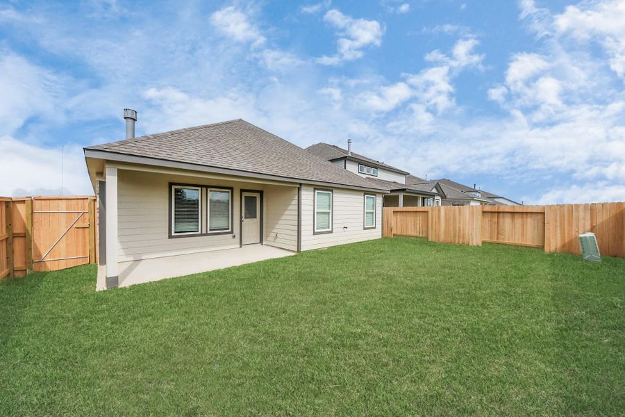 Explore the expansive backyard with its inviting covered patio—a perfect blend of space for the kids to play and adults to unwind. Ideal for creating your outdoor oasis, this backyard accommodates patio furniture, a BBQ pit, and endless possibilities for leisure and entertainment. Explore the expansive backyard with its inviting covered patio—a perfect blend of space for the kids to play and adults to unwind. Ideal for creating your outdoor oasis, this backyard accommodates patio furniture, a BBQ pit, and endless possibilities for leisure and entertainment.