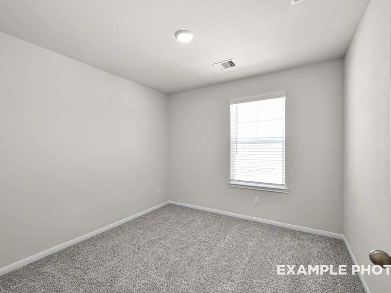 Spacious, unfurnished interior of a new home in Caney Creek Place, Conroe (Image 25).