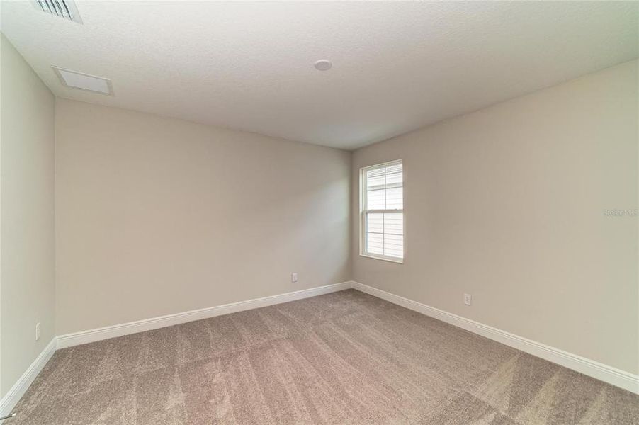 Spacious, unfurnished interior of a new home in Mirada, San Antonio (Image 26).