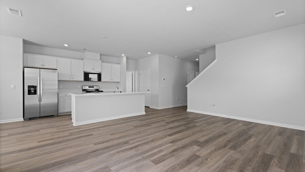 Image 33 representing the SALEM by D.R. Horton in Carolina Groves, Moncks Corner, SC.