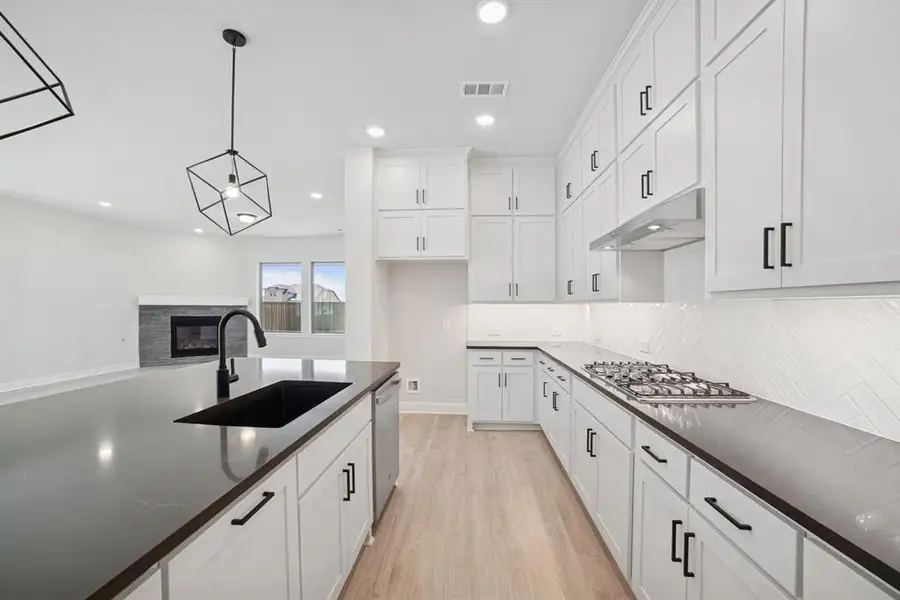 Furnished interior view inside a new home in Myrtle Creek, Waxahachie (Image 6). Furnished interior view inside a new home in Myrtle Creek, Waxahachie (Image 6).