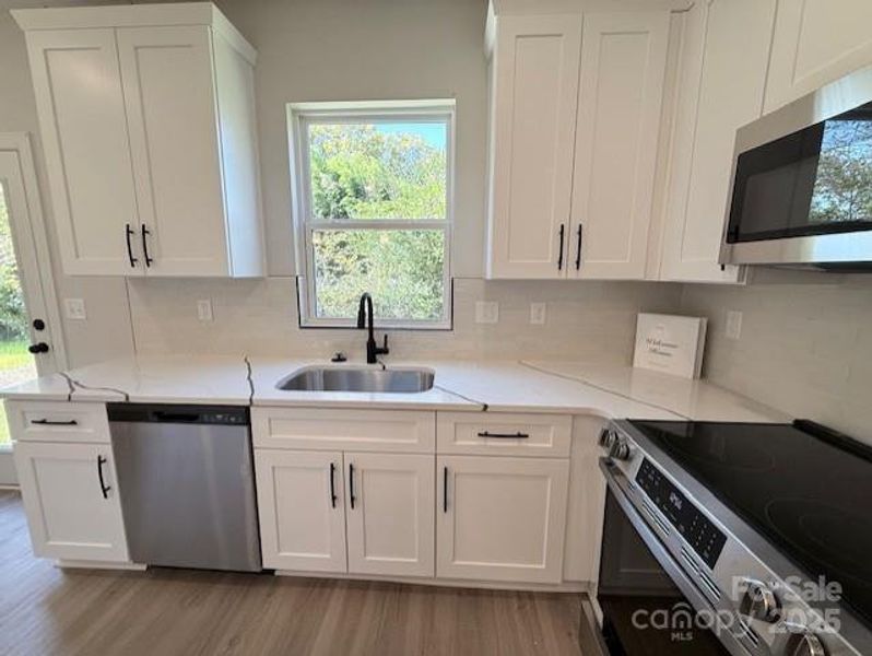 Furnished interior view inside a new home in , Gastonia (Image 9).
