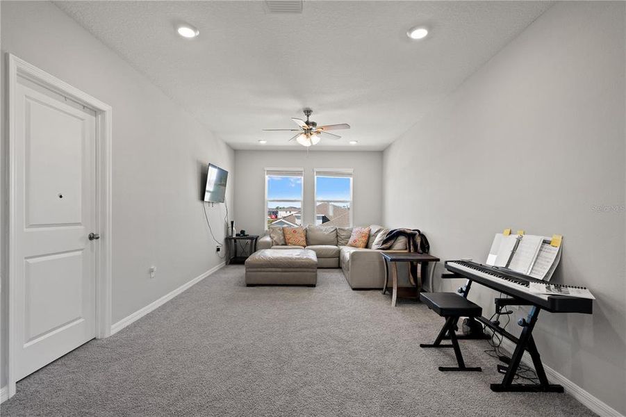 Furnished interior view inside a new home in , Wesley Chapel (Image 26).