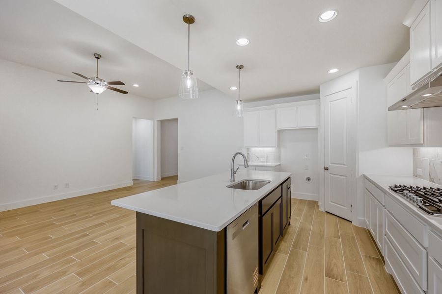 180 Buffalo - Kitchen
