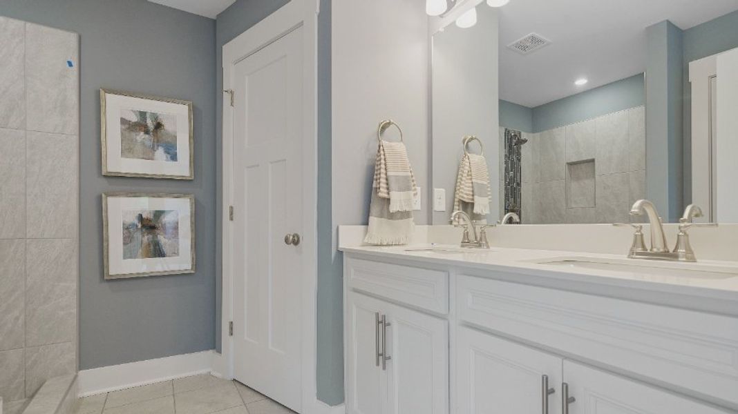 Furnished interior view inside a new home in Sidney Creek Townhomes, Zebulon (Image 21).