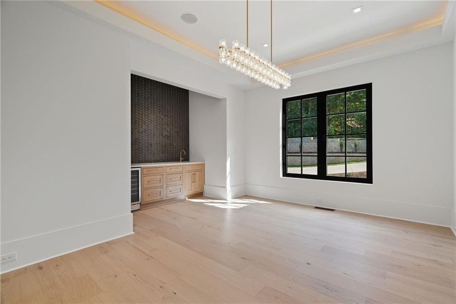 Spacious, unfurnished interior of a new home in , Alpharetta (Image 29).