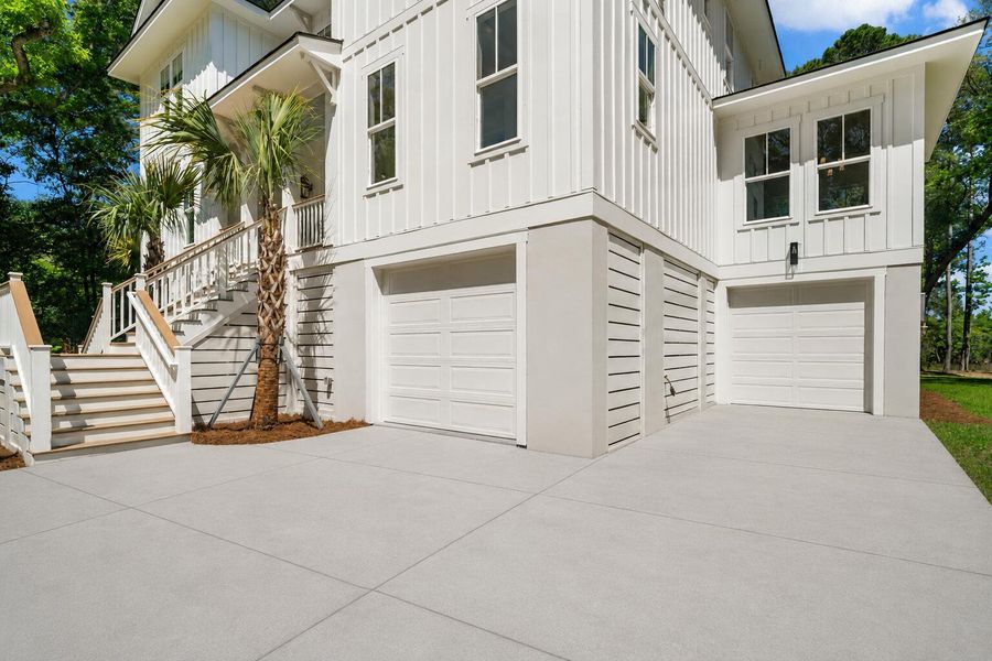 Exterior details and patio area of a home in , Awendaw (Image 3).