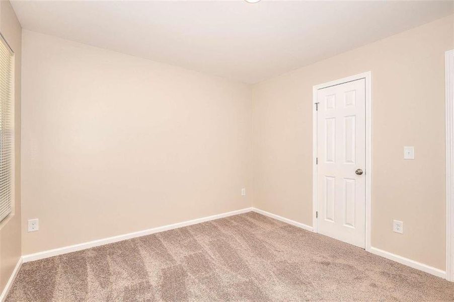 Spacious, unfurnished interior of a new home in , Monroe (Image 23).