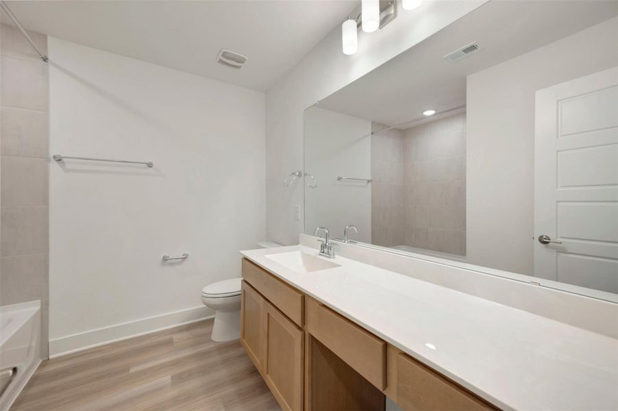 Furnished interior view inside a new home in Summerview, Fulshear (Image 8). Furnished interior view inside a new home in Summerview, Fulshear (Image 8).