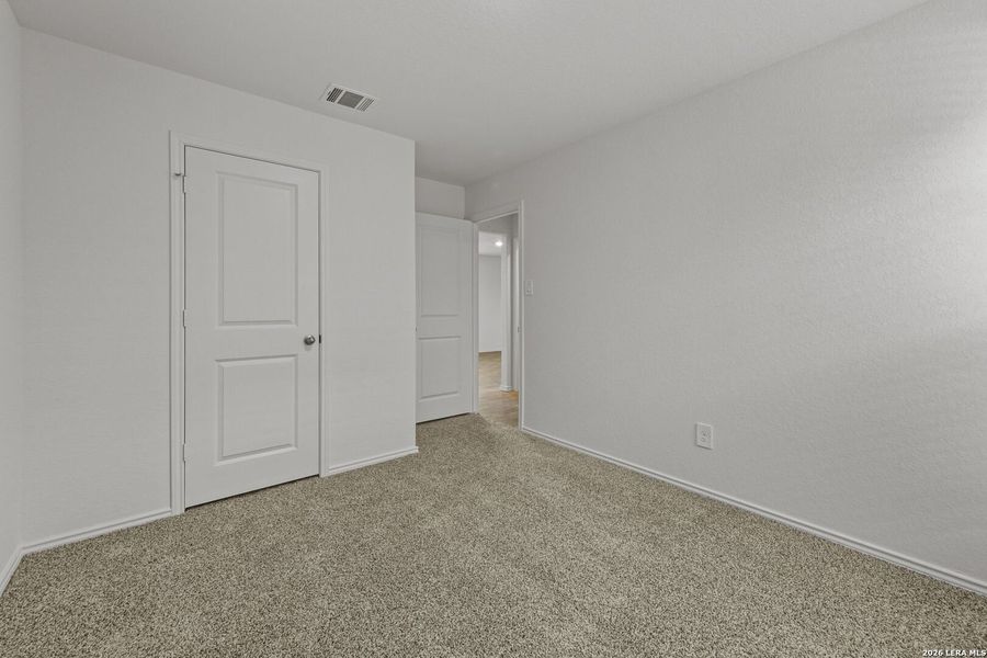 Spacious, unfurnished interior of a new home in Hickory Ridge, Elmendorf (Image 28).