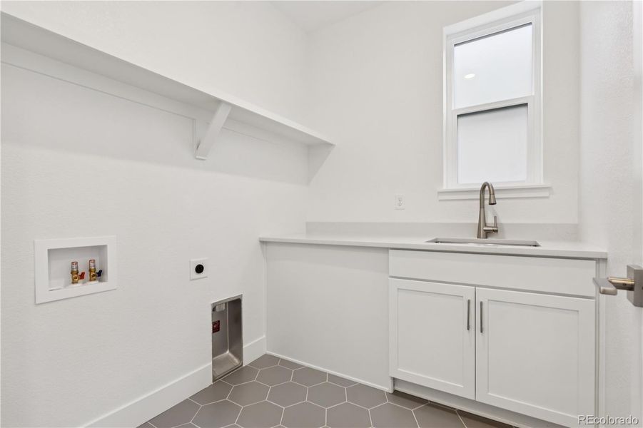 Furnished interior view inside a new home in Storytellers at Lyric, Lone Tree (Image 7).