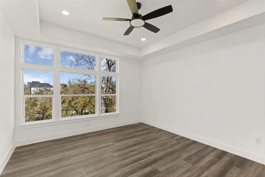 Image 11 of a home in . Image 11 of a home in .