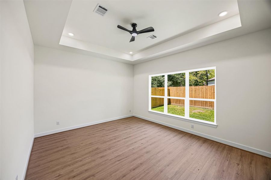 Spacious, unfurnished interior of a new home in , Montgomery (Image 10).
