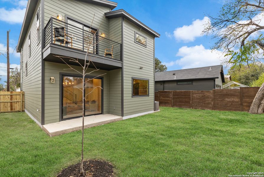 Exterior details and patio area of a home in , San Antonio (Image 31).