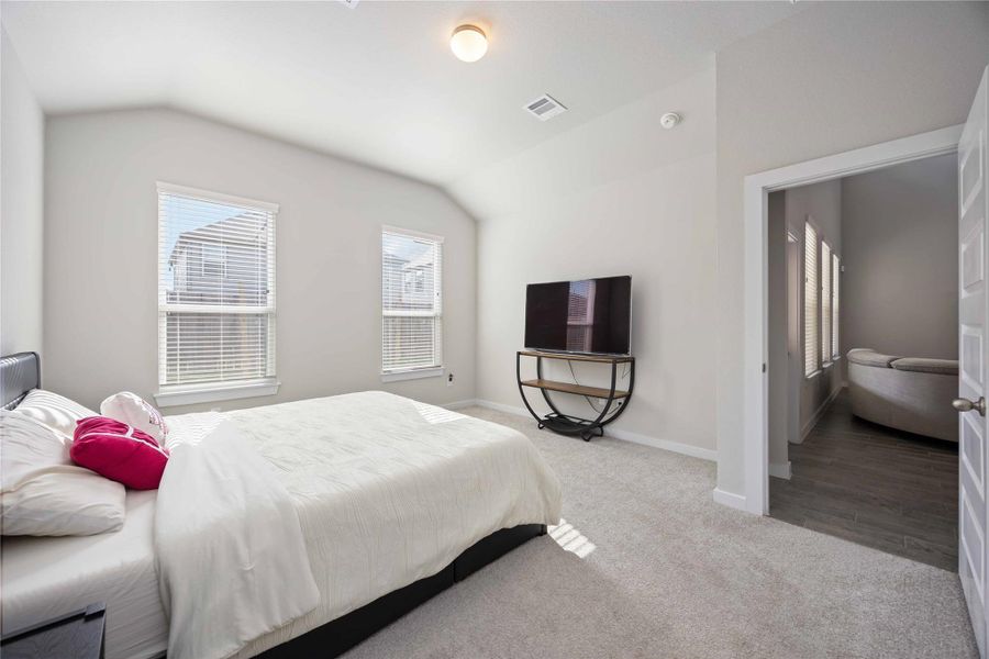 Furnished interior view inside a new home in Eagle Landing, Houston (Image 5). Furnished interior view inside a new home in Eagle Landing, Houston (Image 5).