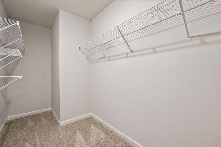 Spacious, unfurnished interior of a new home in , Dallas (Image 24).