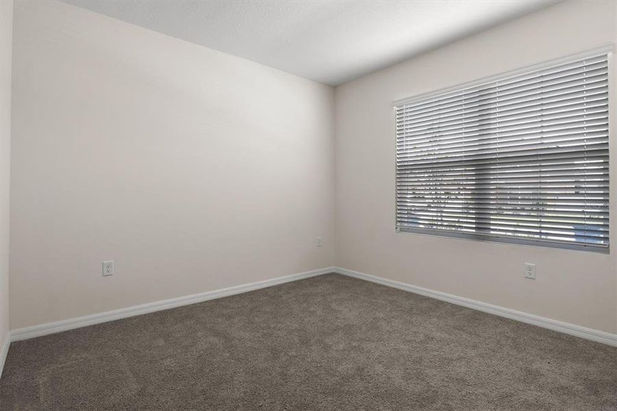 Spacious, unfurnished interior of a new home in Cypress Park Estates, Haines City (Image 24).
