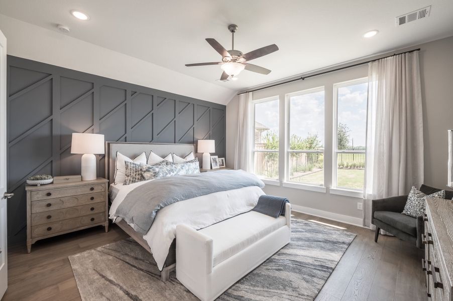 Representative furnished interior of a home built from the Barnhart by Tri Pointe Homes in Dunham Pointe, Cypress (Image 17).