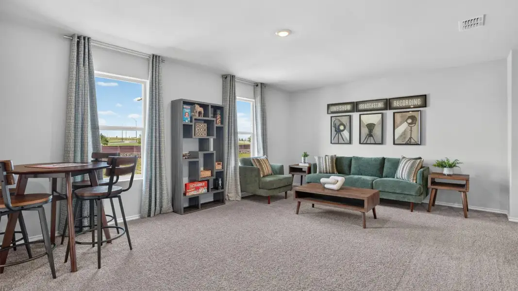 Furnished interior view inside a new home in Eagle Creek, Denton (Image 30).