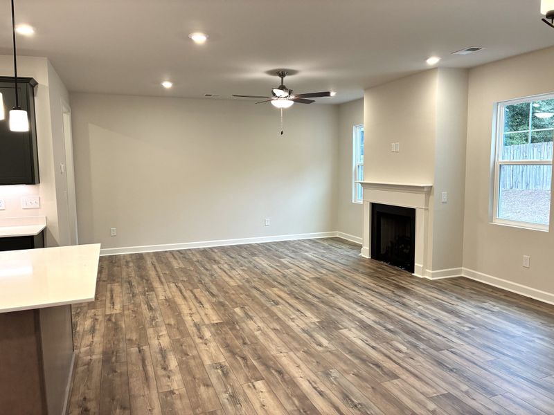 Spacious, unfurnished interior of a new home in Miller Park, Greenville (Image 11).