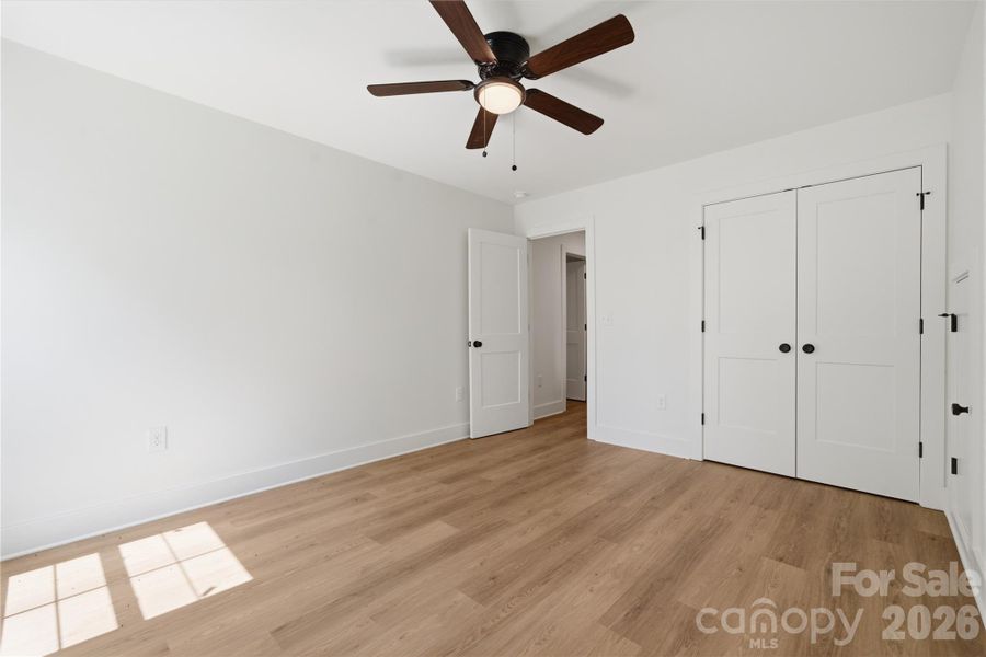 Spacious, unfurnished interior of a new home in , York (Image 25).