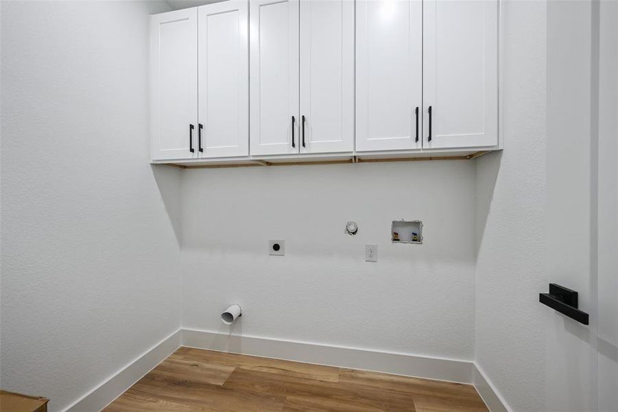 Spacious, unfurnished interior of a new home in , Dallas (Image 15).