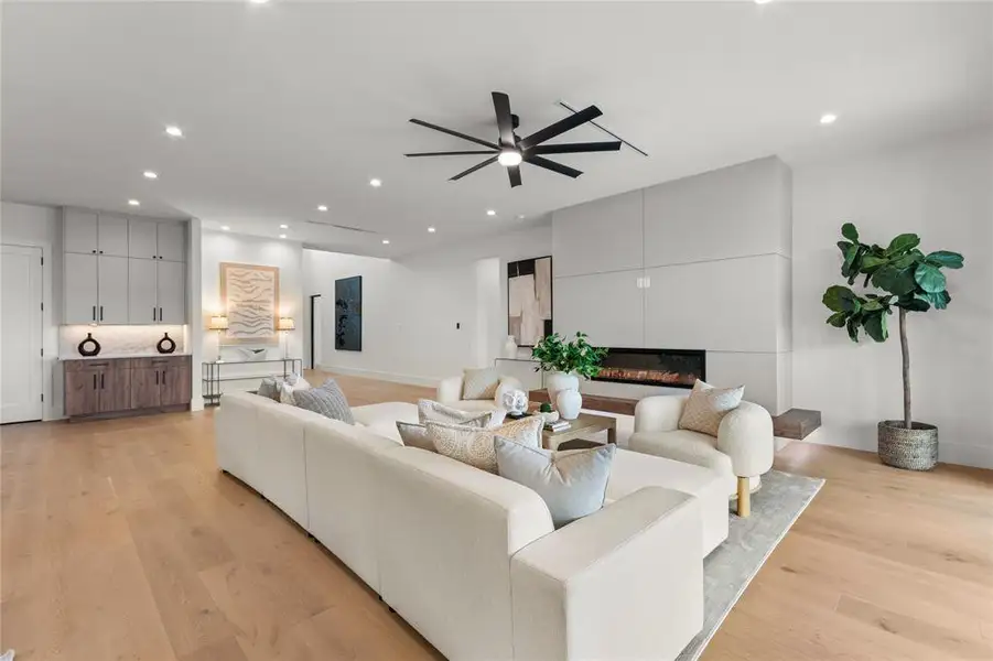 Furnished interior view inside a new home in , Fort Worth (Image 8).