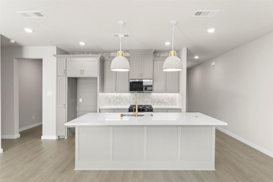 04. 725 Prosper - Kitchen 04. 725 Prosper - Kitchen