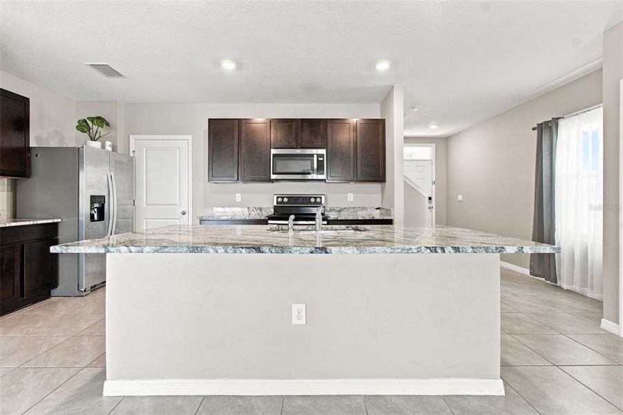 Furnished interior view inside a new home in , Wesley Chapel (Image 12).