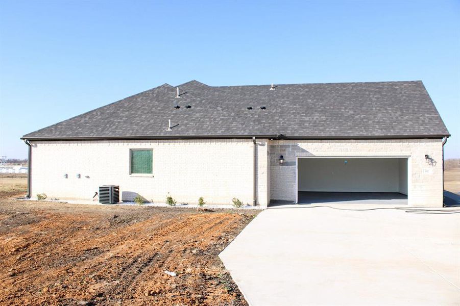 Exterior details and patio area of a home in , Decatur (Image 22).