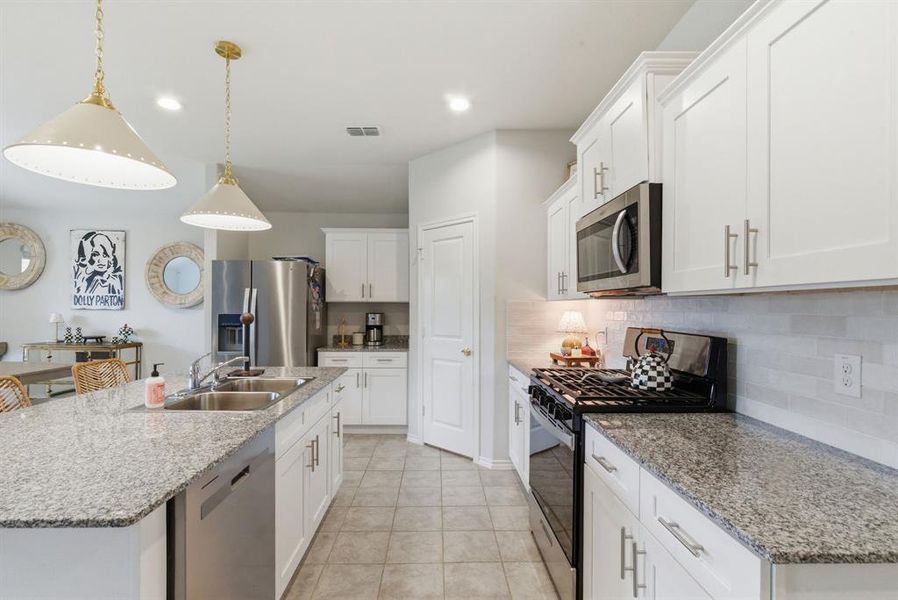 Furnished interior view inside a new home in Sculptor's Park, Springtown (Image 26).