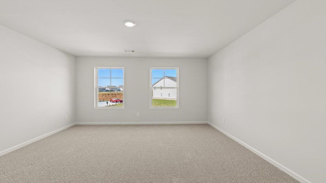 Spacious, unfurnished interior of a new home in , Dallas (Image 25).