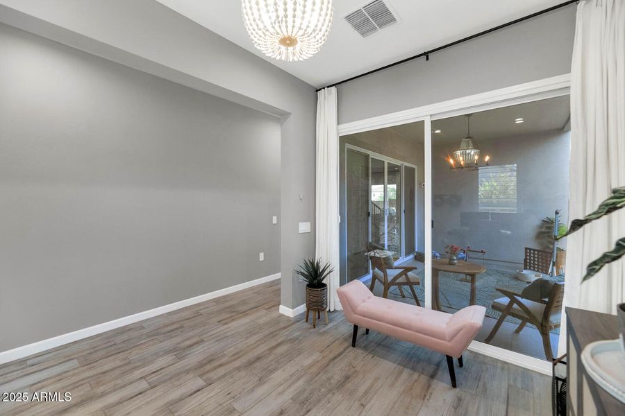 21840 N 61st Wy-large-008-044-21840 N 61