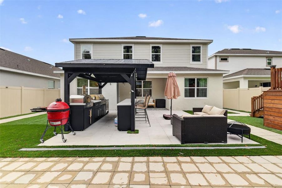 Exterior details and patio area of a home in Summerbrooke, Mount Dora (Image 23).