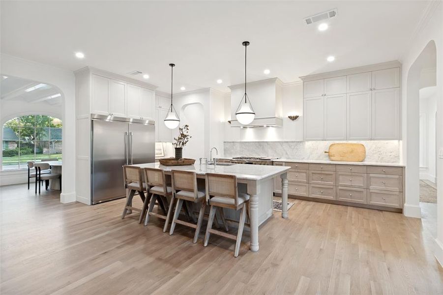 Furnished interior view inside a new home in , Richardson (Image 7).