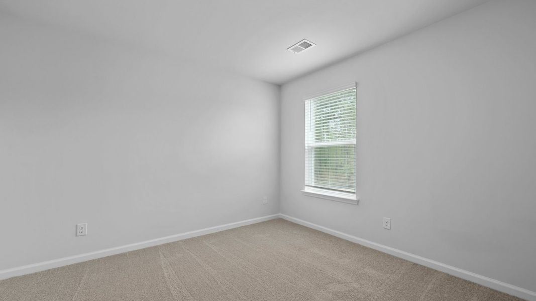 Representative unfurnished interior of a home built from the ROBIE by D.R. Horton in Hillcrest, Ravenel (Image 32).