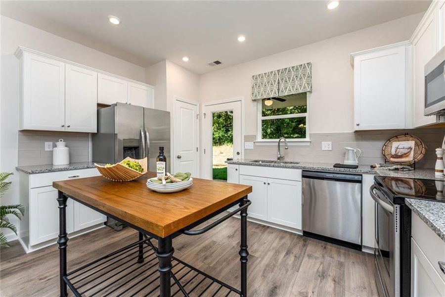 Furnished interior view inside a new home in Fair Oak, Calhoun (Image 4).