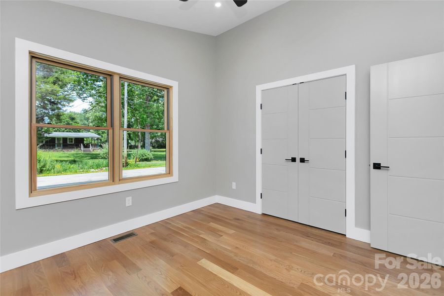 Spacious, unfurnished interior of a new home in , Brevard (Image 26).