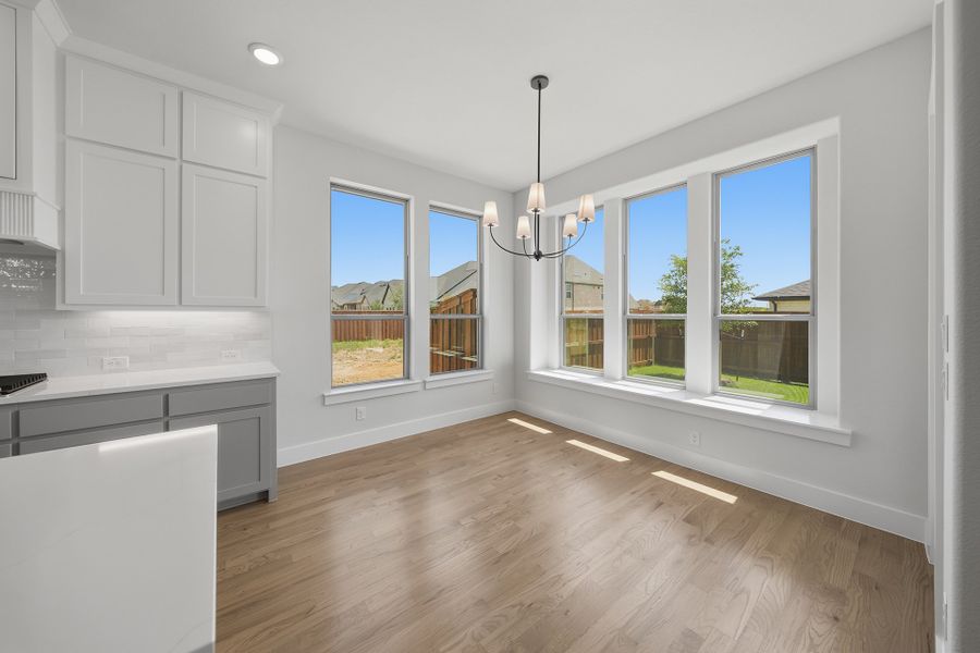 Spacious, unfurnished interior of a new home in Hillside Village, Celina (Image 25).